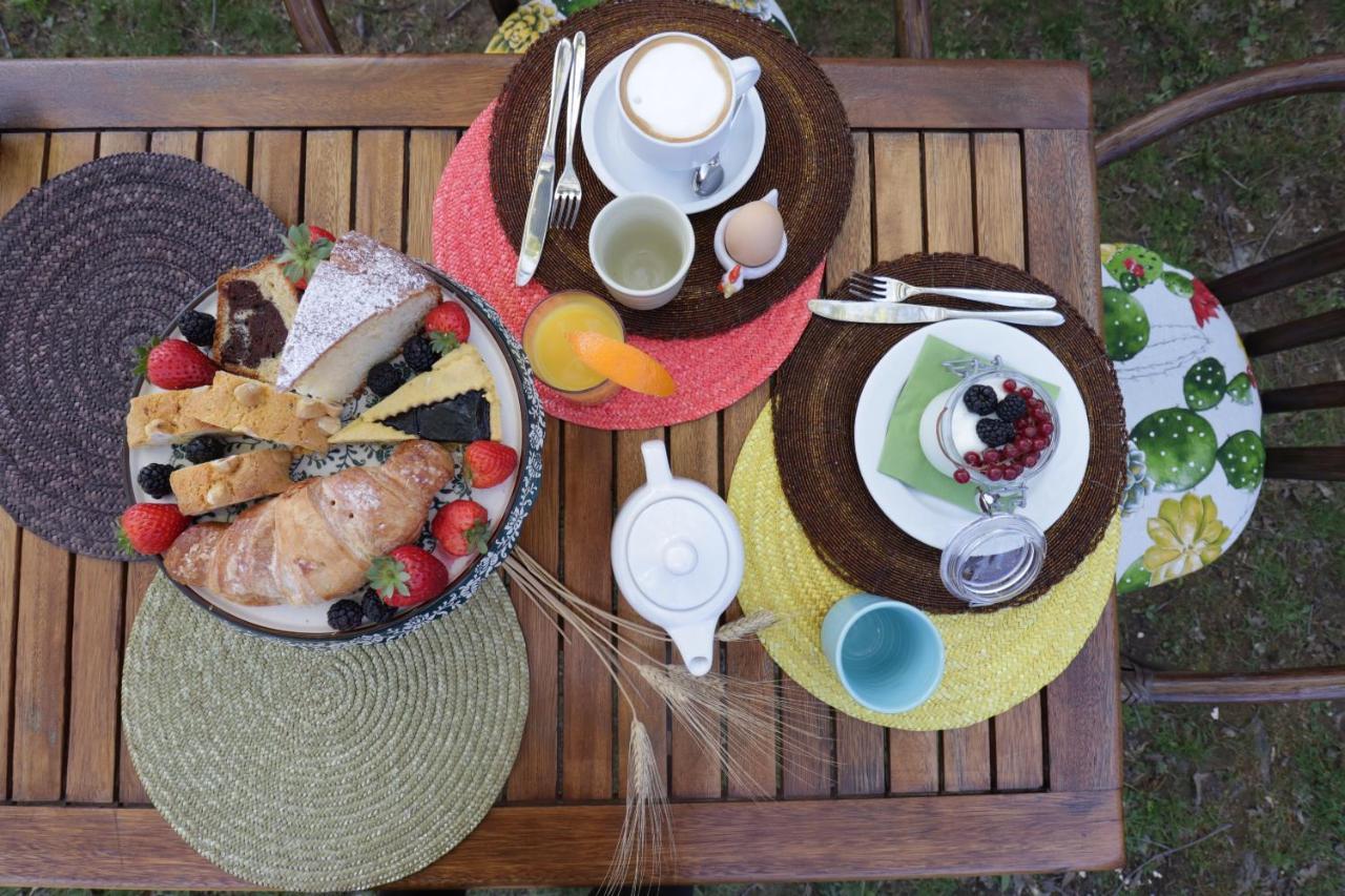 Relais Felciaino B&B โบลเกริ ภายนอก รูปภาพ