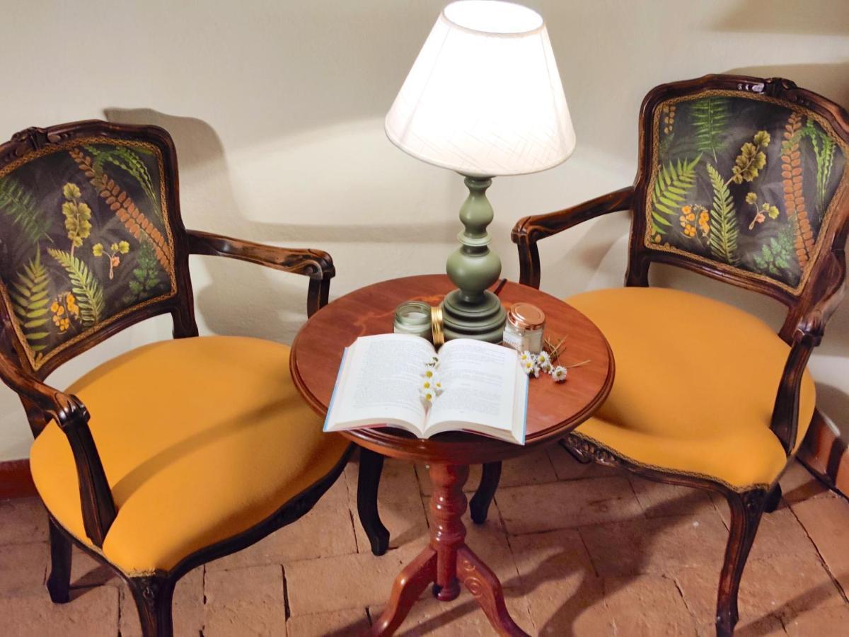 Relais Felciaino B&B โบลเกริ ภายนอก รูปภาพ
