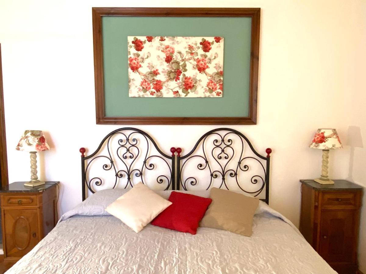Relais Felciaino B&B โบลเกริ ภายนอก รูปภาพ